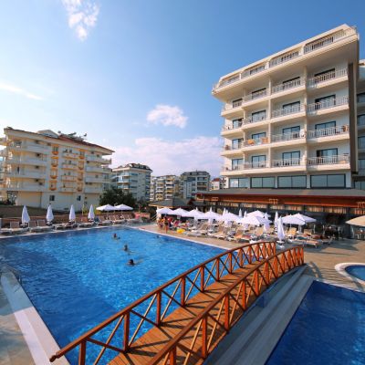 Restaurant & Bar